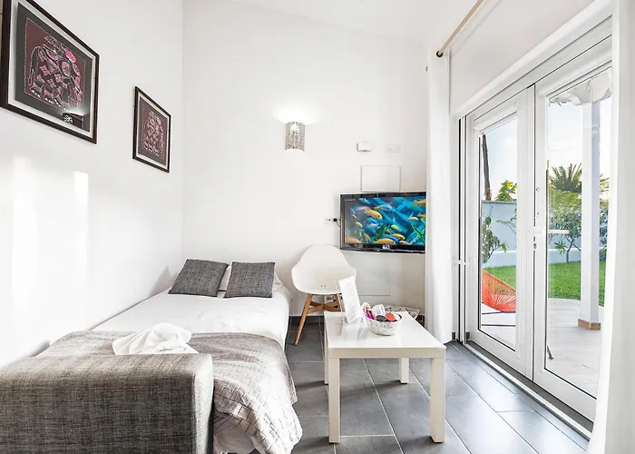 Prive Paradise 펜션 마스팔로마스