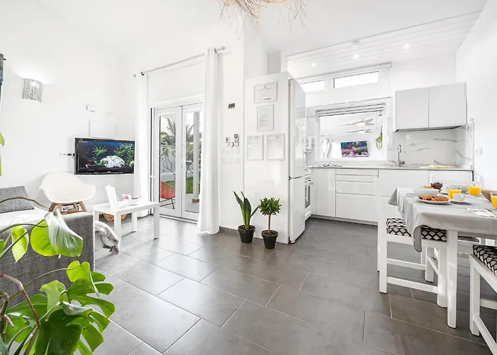 Prive Paradise * 마스팔로마스